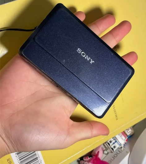 索尼ccd 闲置出 仅使用五个月 有兴趣的...