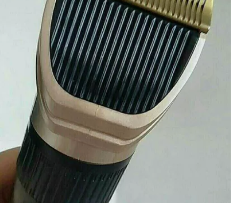 (出闲置)一个高端理发器,理发剪,电推剪,...