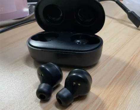 唐麦W0无线蓝牙耳机 几乎全新 因为手上有...