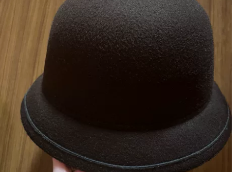 毛呢小礼帽 几乎全新 感兴趣的话点“我想要...