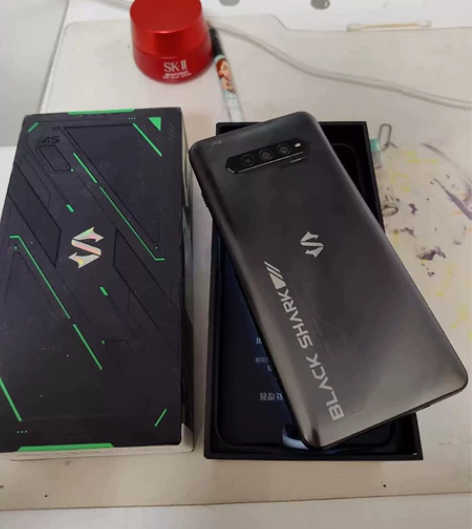 黑鲨4S 12+256 黑色 骁龙870游...