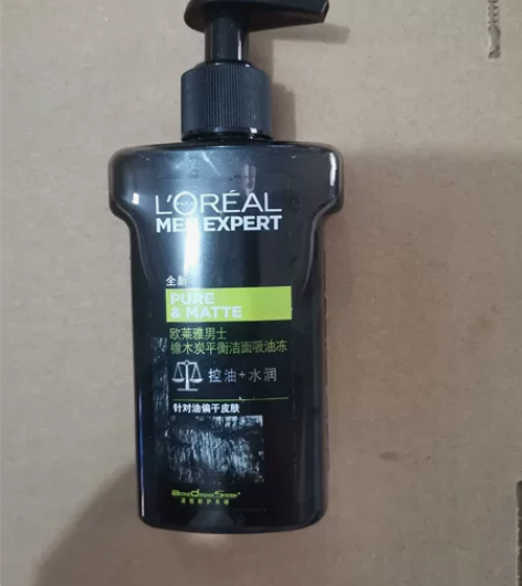 欧莱雅男士橡木炭平衡洁面吸油冻 全新正品未...