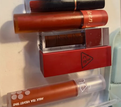 断舍离 清个地方之前买了很多口红大多只用过...