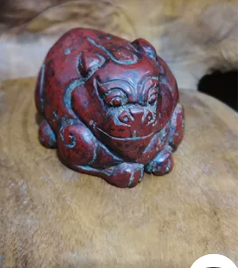 老物件玉石镇纸瑞兽 感兴趣的话点“我想要”...