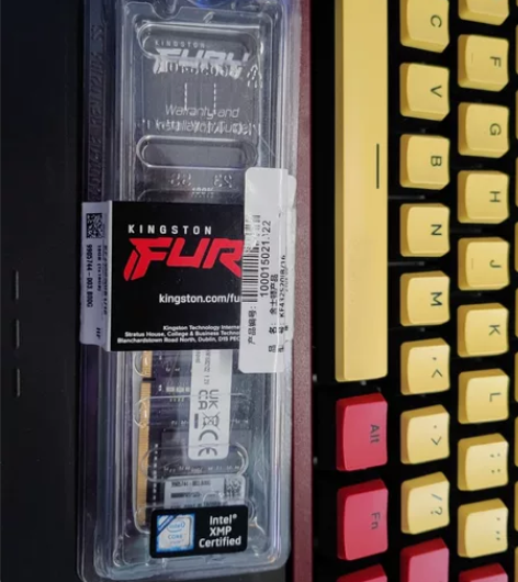 全新已开封，因笔记本是板载内存无法更换故出...