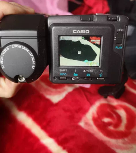 【自拍神器复古ccd】卡西欧QV-2800...
