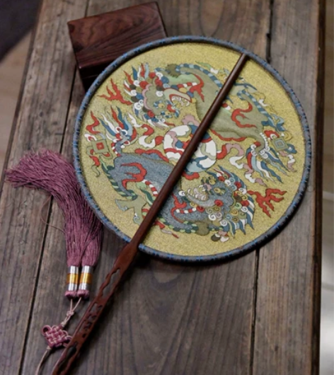 张磊缂丝扇（正品原作） 非物质文化遗产带盒...