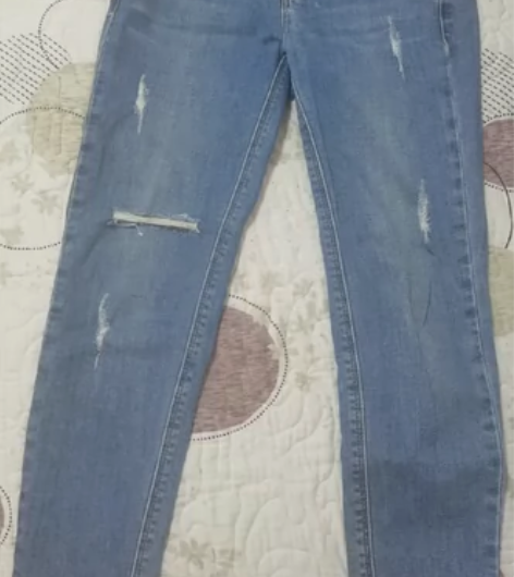 only破洞低腰牛仔裤 感兴趣的话点“我想...