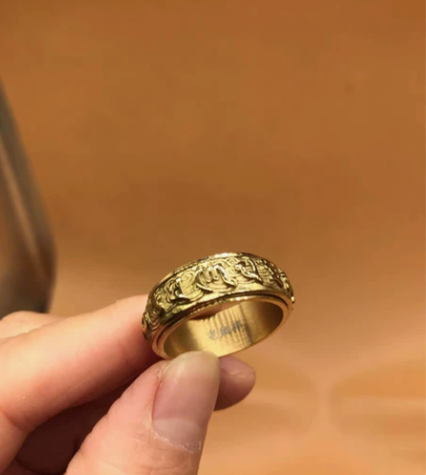 精品18k时来运转六字真言男士戒指鎏金戒指...
