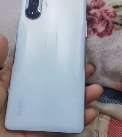 红米k40电竞版，256g 喜欢小米的可以...