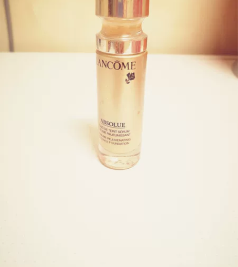 兰蔻粉底，还剩三分之一 感兴趣的话点“我想...