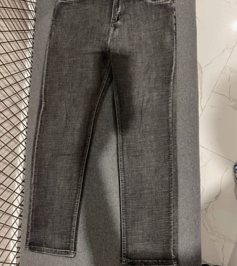夏季男装牛仔裤33码 微弹直筒薄款，面料挺...