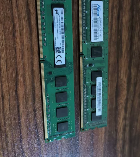 两张内存一个8g一个2g打包出售 感兴趣的...