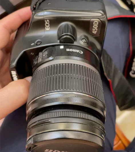 佳能单反套机,18-55镜头,原装电池充电...