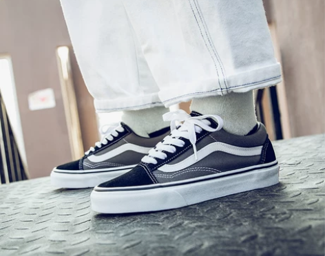 VANS范斯女鞋Old Skool黑灰经典...