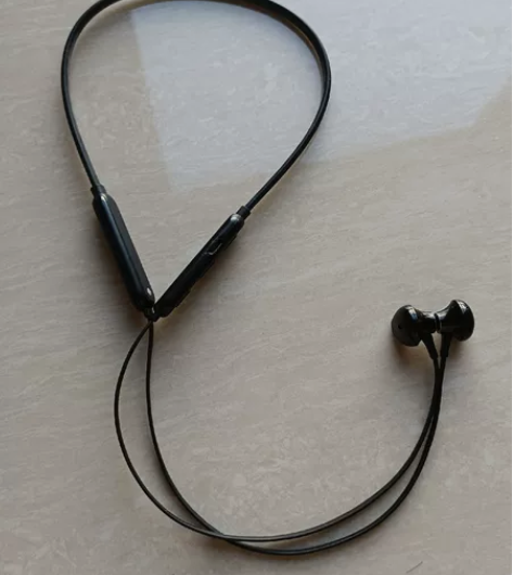 纽曼挂脖式蓝牙耳机 在朋友的账号购买的 有...