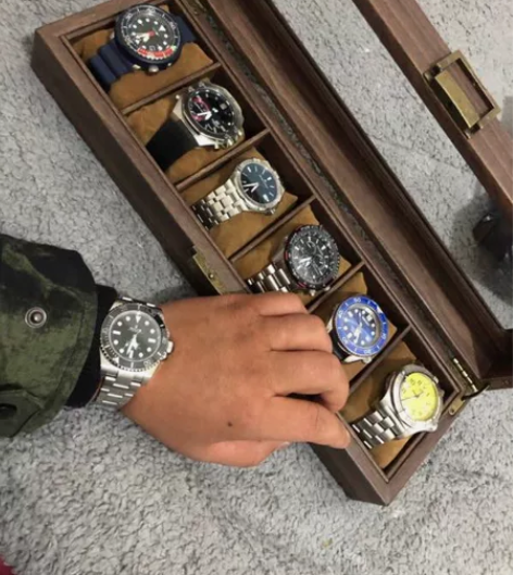 （全新包邮）高档木纹手表盒收纳盒子手链首饰...