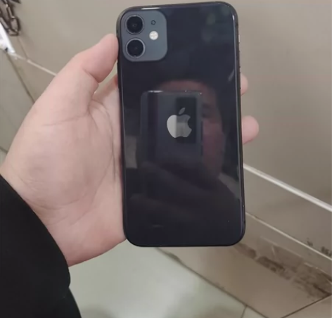 苹果11 ?国行64，原装屏，换电池，有面...