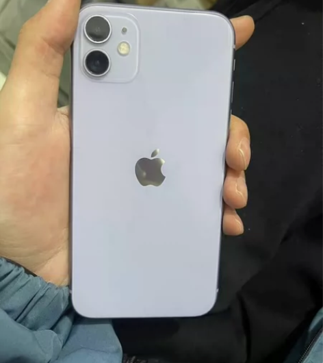 帮手机店朋友出一台苹果11，国行128，纯...