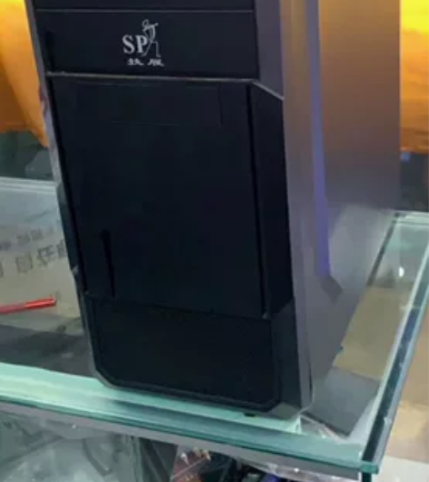 电脑主机120元，单主机一个，带电源线，视...