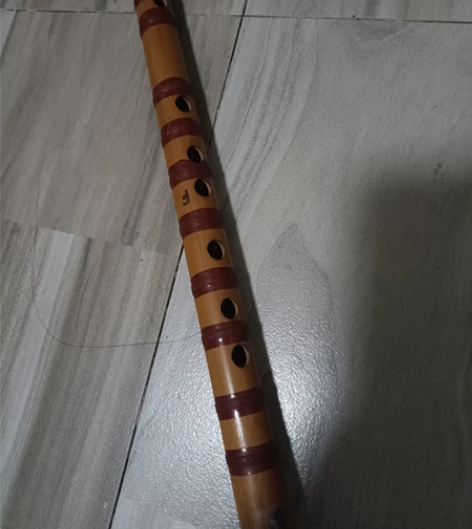 笛子F调！！！很少用，已经没有吹笛子的兴趣...