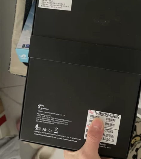 芝奇内存皇家戟台式机DDR4 32g 36...