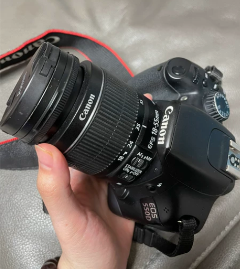 佳能单反套机 入门机 550d 镜头是套头...