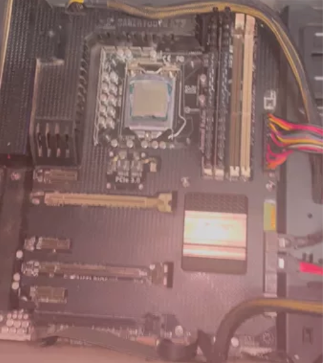 华硕z77剑齿虎主板300     e31...