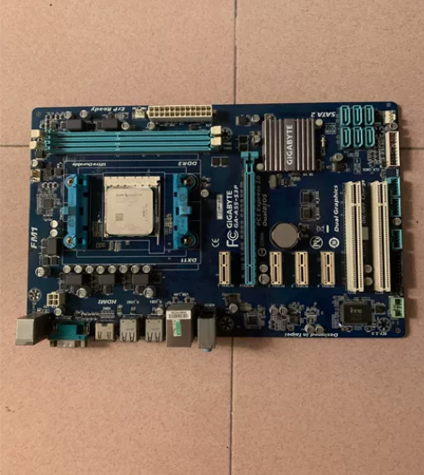 出拆机主板、成色一般带内存 CPU一起、便...