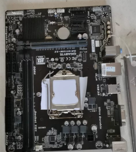 技嘉GA-H110M-S2主板，支持115...