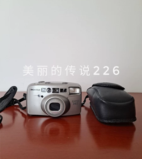 宾得140胶片相机 图一就是所有，电池自备...