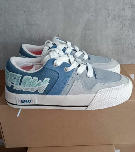 李宁男士休闲板鞋，现有尺码39.5/40/...