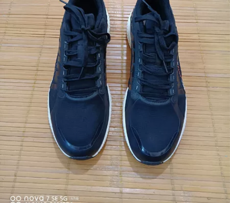 44.5码     正品安踏运动鞋    ...