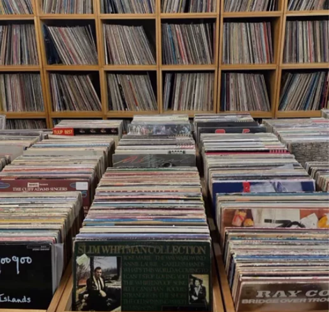 黑胶唱片店不开了 原版二手国外唱片 低价处...