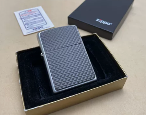 2002年D月镀铬花沙科技系列灰色钻石贴章...