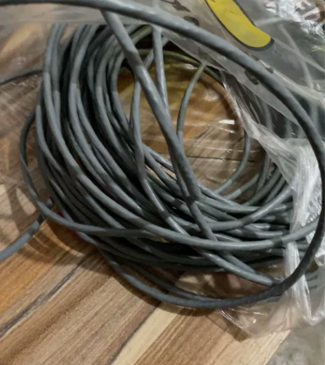 30米网线买的用不上了现在便宜甩卖 感兴趣...