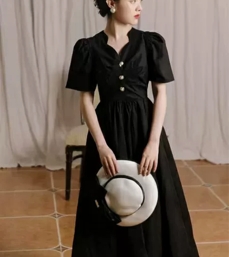 茶歇法式黑色连衣裙夏2022新款古着vin...