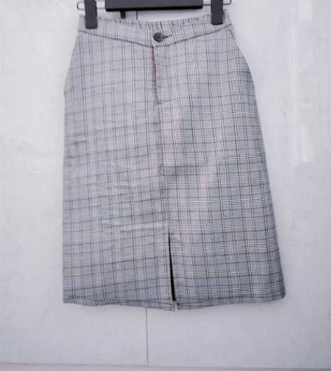全新裙子清仓,爱买不爱穿,都没穿过。灰色格...