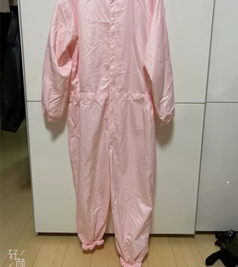 外贸连体裤。160斤内可穿。宽松款，穿过一...