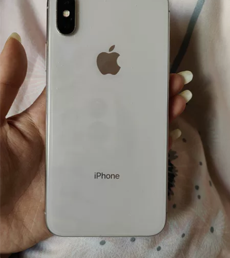 iPhone X 国行64G 银白色，官网...