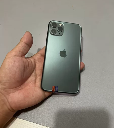 苹果11pro 512g成色看图，都是实拍...