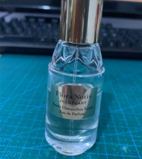 Flora Notis桂花味香水,包邮不议...