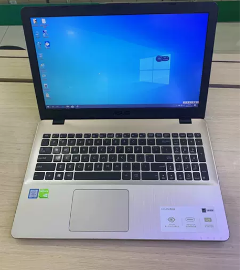 八代I7四核华硕15寸固态独显游戏笔记本电...