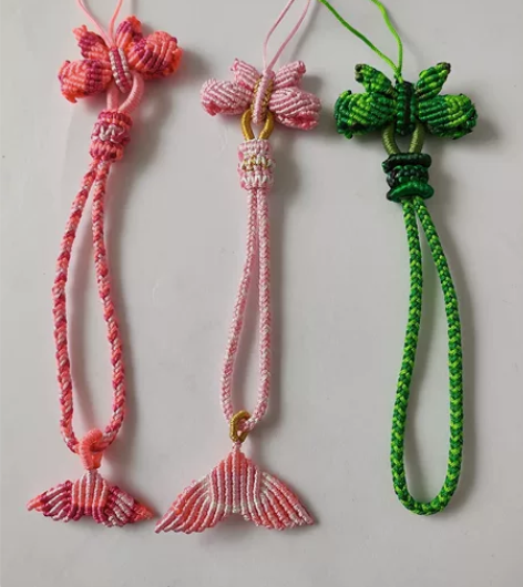 72号玉线编织八股辫蝴蝶结手机挂绳。一共1...