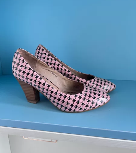 COZYSTEPS高跟鞋光面真皮单鞋浅口尖...