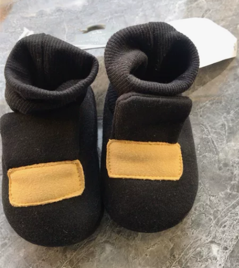 Disney迪士尼软底鞋 内长11.5cm...