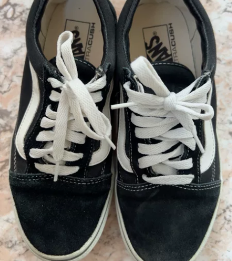 vans板鞋36码 感兴趣的话点“我想要”...