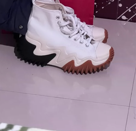 匡威电波正品 39码 仅试穿一次在店里买的...