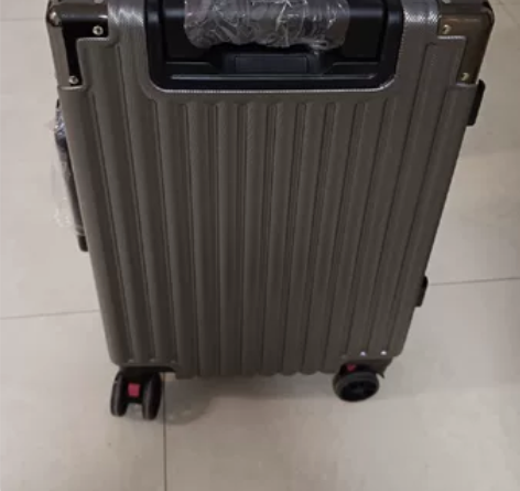 闲置拉杆箱，一次没用过，20寸，京东包邮 ...