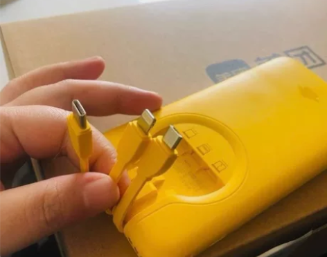 99新，低价出，还包邮#快充充电宝 感兴趣...